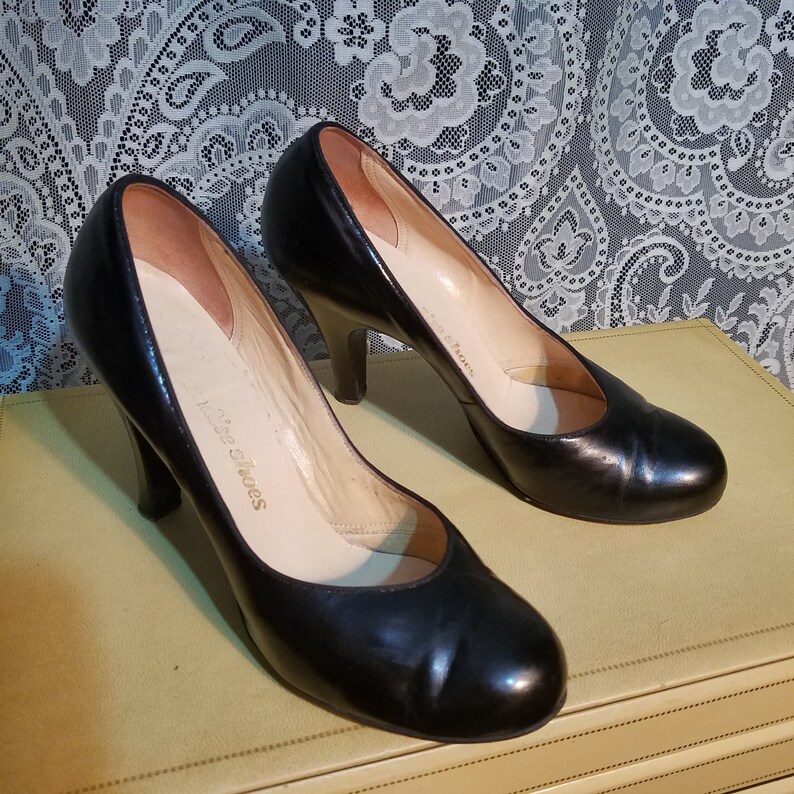 Vintage 1950's Black Leather Round Toe Pumps Baby Doll - Etsy