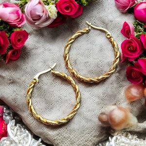18k Gold Plated Twisted Hoop Earrings: Stainless Steel Braided Design