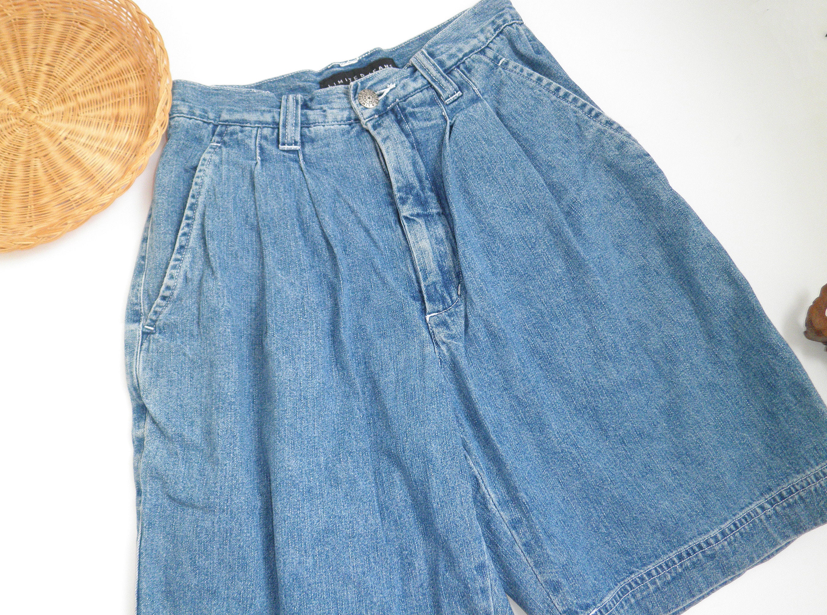 Vintage Limited Jeans High Waisted Pleated Denim Bermuda
