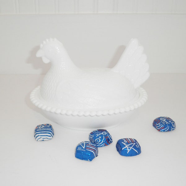 Vintage Hen on a Nest Indiana Glass Company 7155 White Milk Glass Chicken  Covered Nesting Dish Bowl Houseware Farmhouse Decor