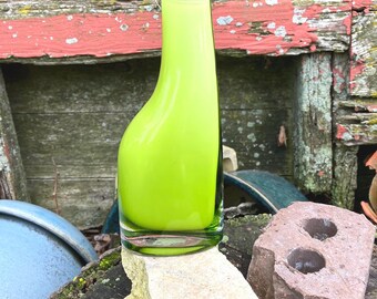 Vintage 90’s IKEA Okkso Curvy Lime Green Art Glass Vase Midcentury Modern Style MCM Farmhouse Cottage Nostalgia