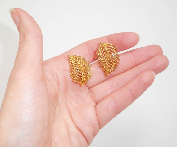 ピアス レザー 本革 ハンドメイド ハラコ バックスキン 革作家