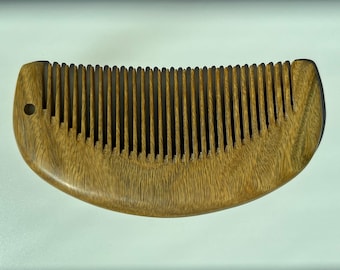 Natural Sandalwood Hair Comb – Detangling Scalp Massager