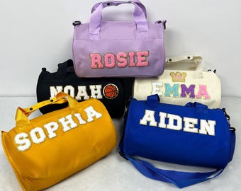 Personalisierte Sporttasche mit Chenille Buchstaben, Personalisierung Name Tanztasche für Mädchen, Reisetasche Weekender Tasche, Geschenk
