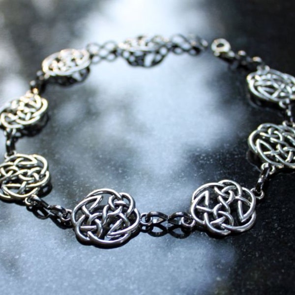 RINGS OF INFINITY - Celtic Knot Choker, Irish, Celtic Charm Link Necklace, Infinity Knot, Silver, St Patricks Day, Mystic Knot, Viking, Gift