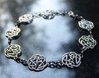 RINGS OF INFINITY - Celtic Knot Choker, Irish, Celtic Charm Link Necklace, Infinity Knot, Silver, St Patricks Day, Mystic Knot, Viking, Gift