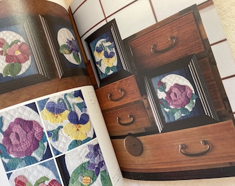Let's Enjoy Indigo Fabrics and Making Small Items - Japanese
