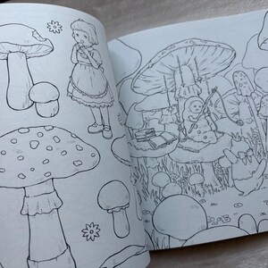 Alice and Dinah's Adventures in Wonderland Coloring Book - Japanese Coloring Book image 4