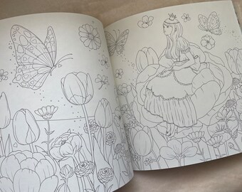 Colors of the Princesses 塗り絵本 かわいい”の魔法にかかる 夢色プリンセス塗り絵 大人の塗り絵シリーズ