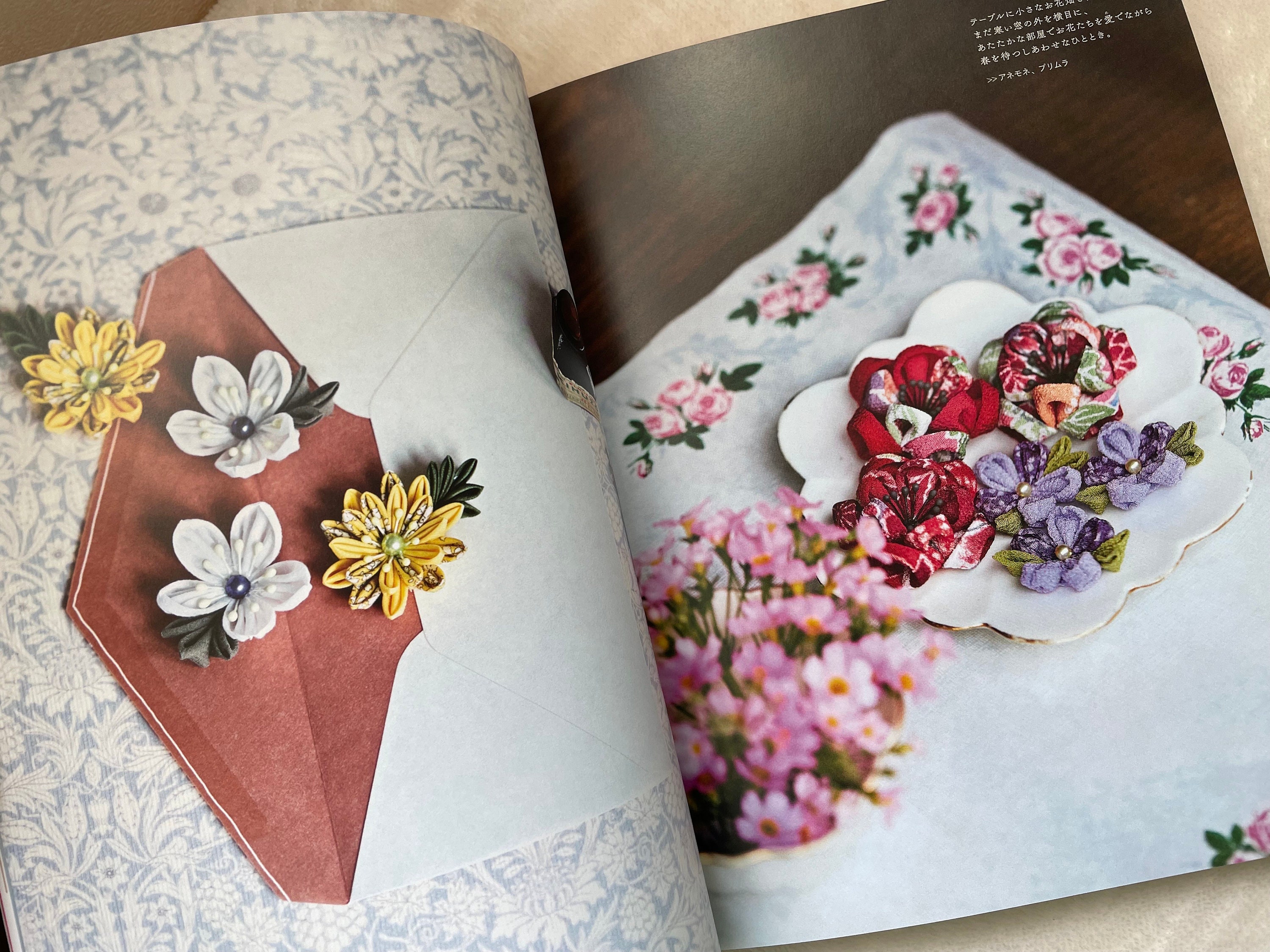 Flower Motifs of JAPANESE TSUMAMI Zaiku 50 Floral Designs