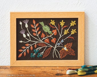 Alice Makabe Embroidery Kit & Frame with FALL / AUTUMN Theme - Japanese Craft Kit