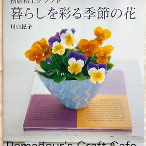FLORES DE ARCILLA POLIMÉRICA - Libro de manualidades japonesas
