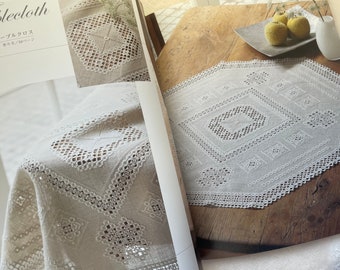 アンティーク ハーダンガー風 盛上げ＆透かし手刺繍クロス とろみのある上質リネン アンティーク ハーダンガー風 盛上げ＆透かし手刺繍クロス とろみの