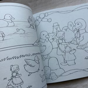Alice and Dinah's Adventures in Wonderland Coloring Book - Japanese Coloring Book image 6