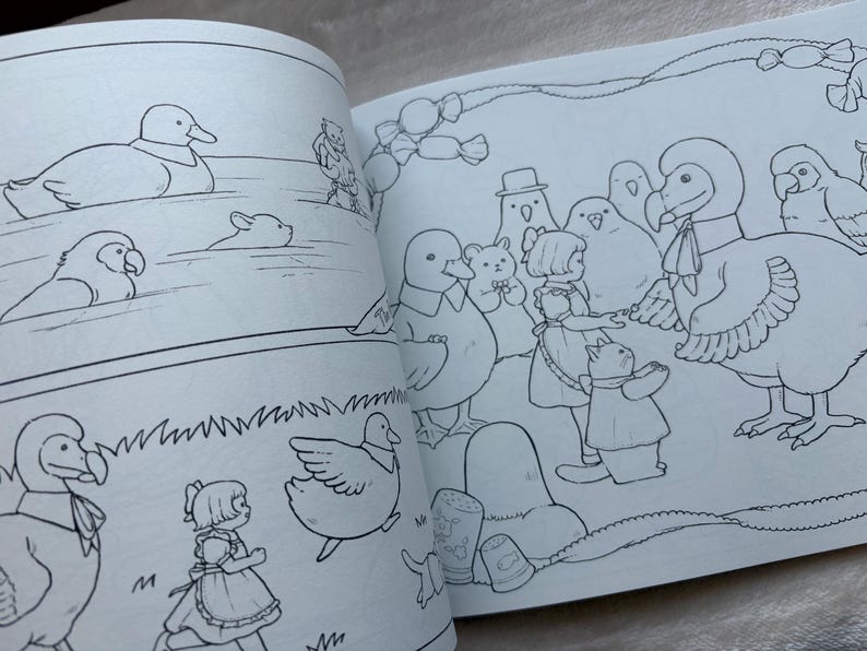 Alice and Dinah's Adventures in Wonderland Coloring Book - Japanese Coloring Book image 6