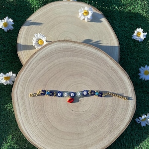 Short N Sweet | Sabrina Carpenter | Taste | Adjustable | Handmade | Friendship Bracelet | Red Lip Charm | Perfect for The Short N Sweet Tour