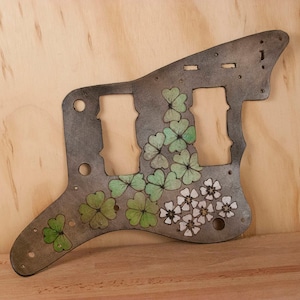 Leather Pickguard - Handmade Guitar Pick Guard for Fender Jazzmaster with shamrocks and four leaf clovers - Lucky Pattern - Luthier