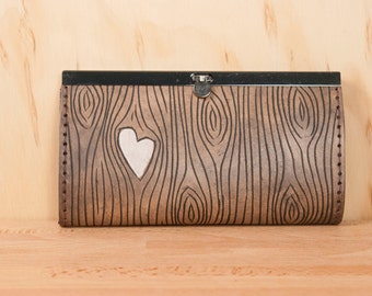 Leather Checkbook Wallet - Nice pattern with wood grain and heart in white and antique black