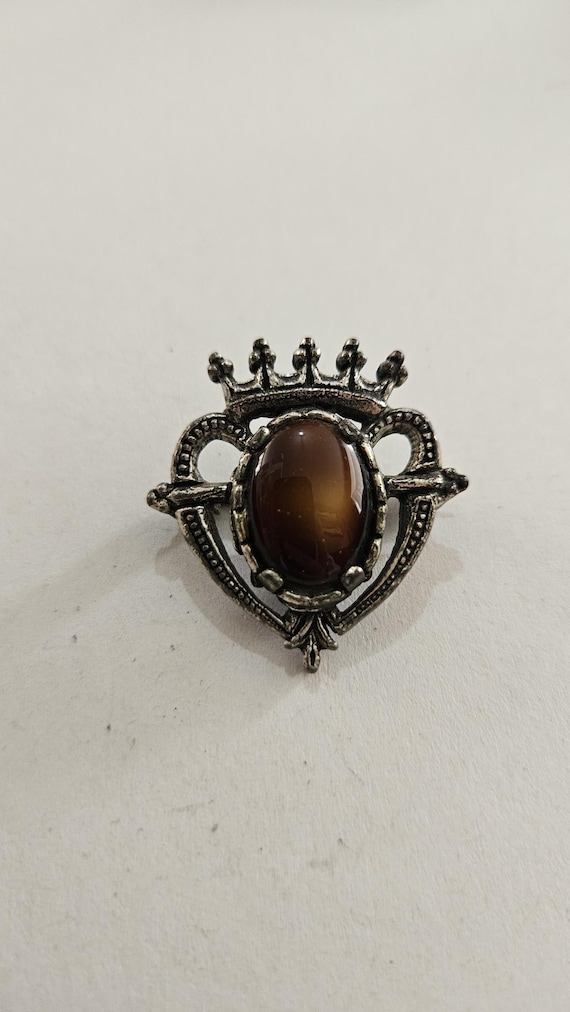 Vintage Miracle Luckenbooth Crowned Heart Brooch Pin Glass Marble