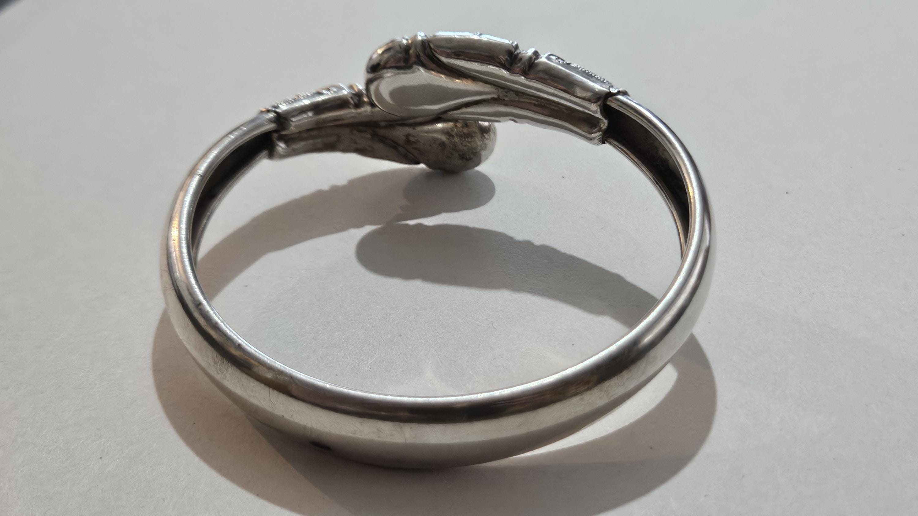 Vintage Karen Hill Tribe Silver Bangle • Repoussé Thai Bracelet - Etsy