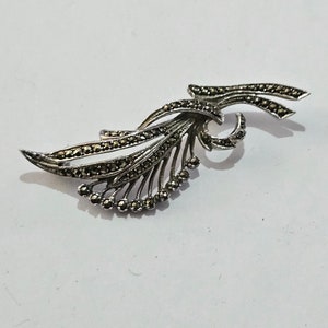 vintage Sterling Silver Marcasite leaf brooch pin