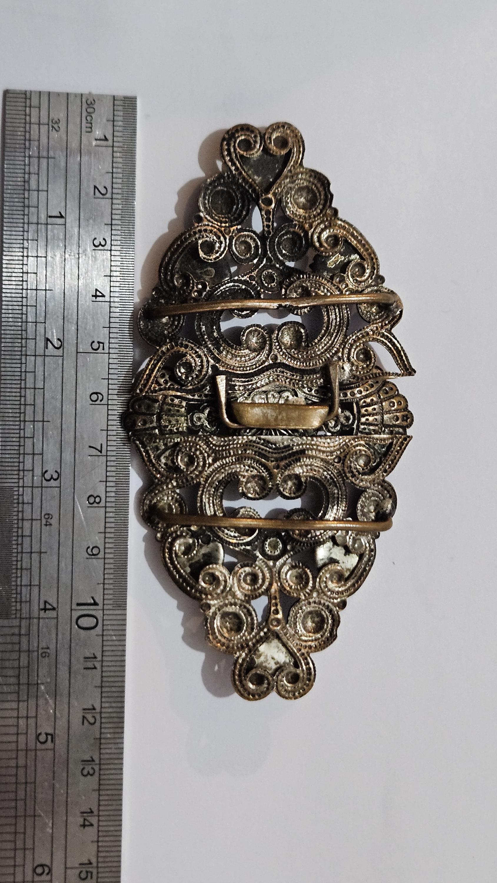 Neiger Brothers社 チェコ製 1920年代 北京ガラス ブローチ Antique Neiger Brothers Czech Glass Buckle | Czech Art Deco