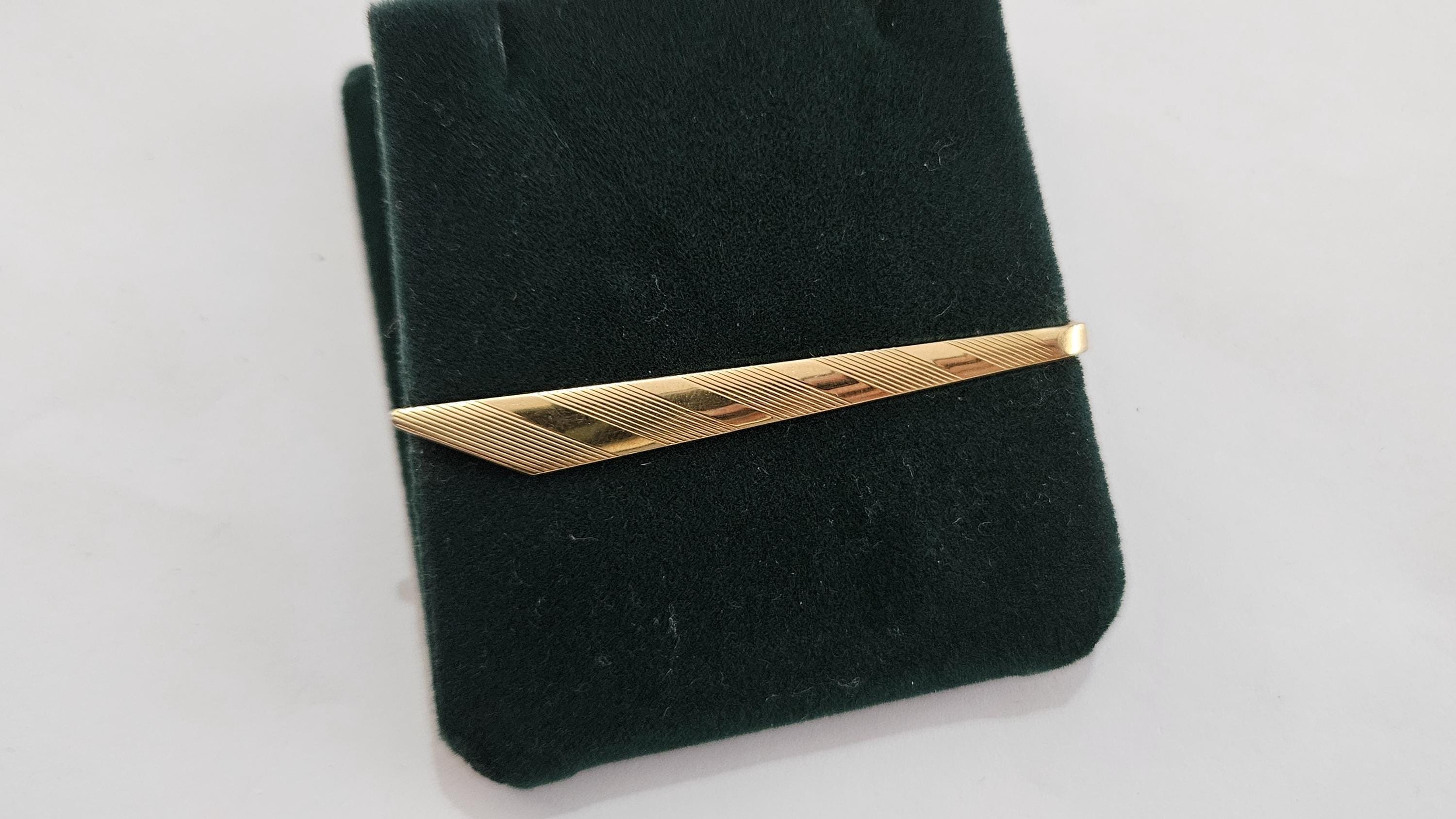 Cigarette Tie Bar