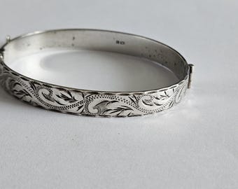 Vintage Karen Hill Tribe Silver Bangle • Repoussé Thai Bracelet - Etsy