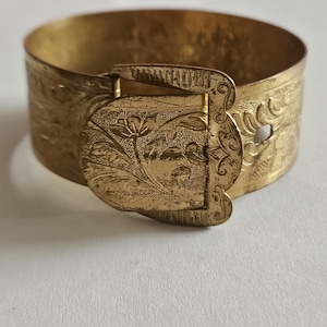 Vintage Art Deco Rolled Gold Brass Flower Etched Buckle Bangle Bracelet Chunky