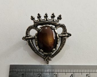 Vintage Miracle Luckenbooth Crowned Heart Brooch Pin Glass Marble