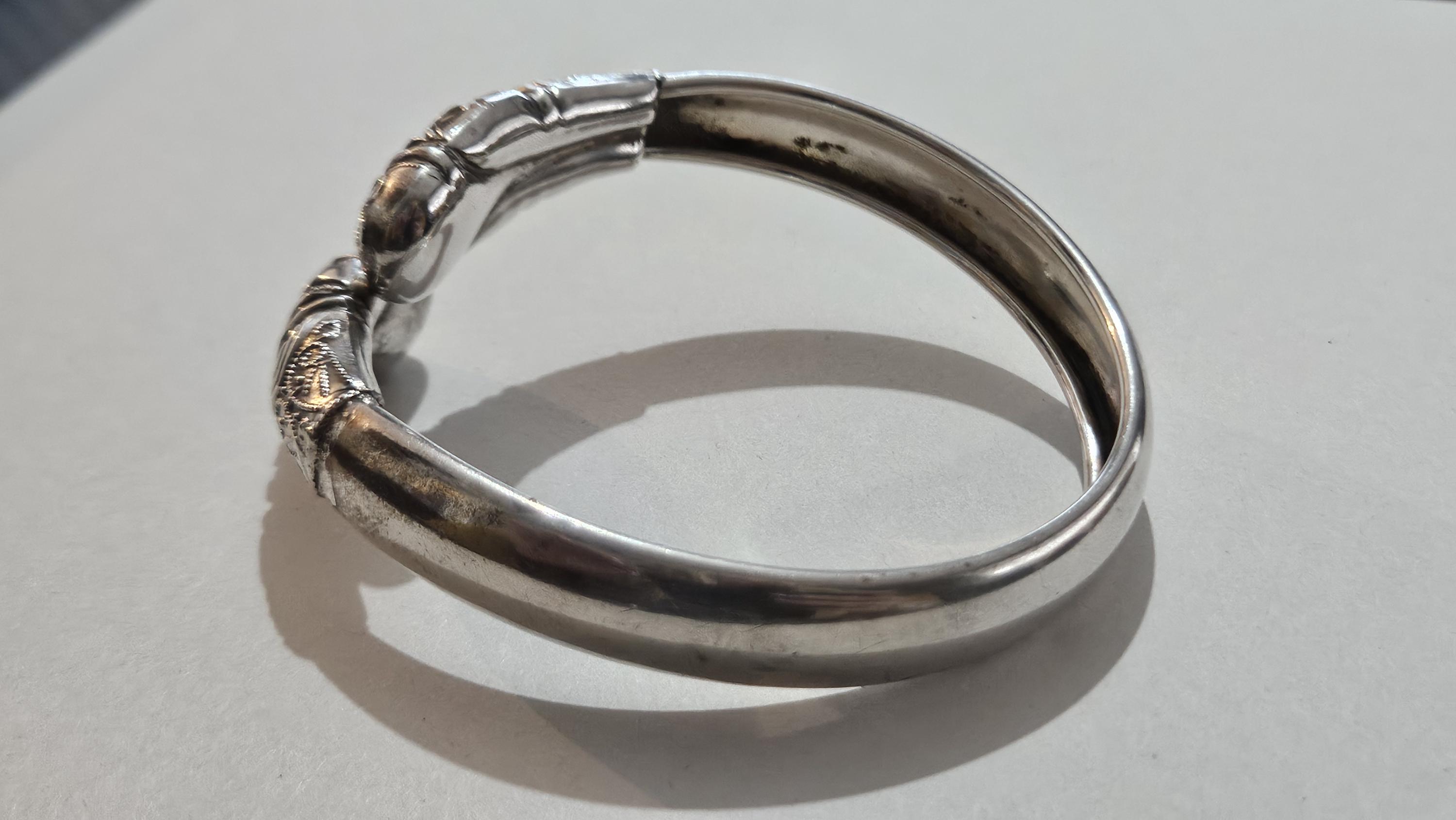 Vintage Karen Hill Tribe Silver Bangle • Repoussé Thai Bracelet - Etsy