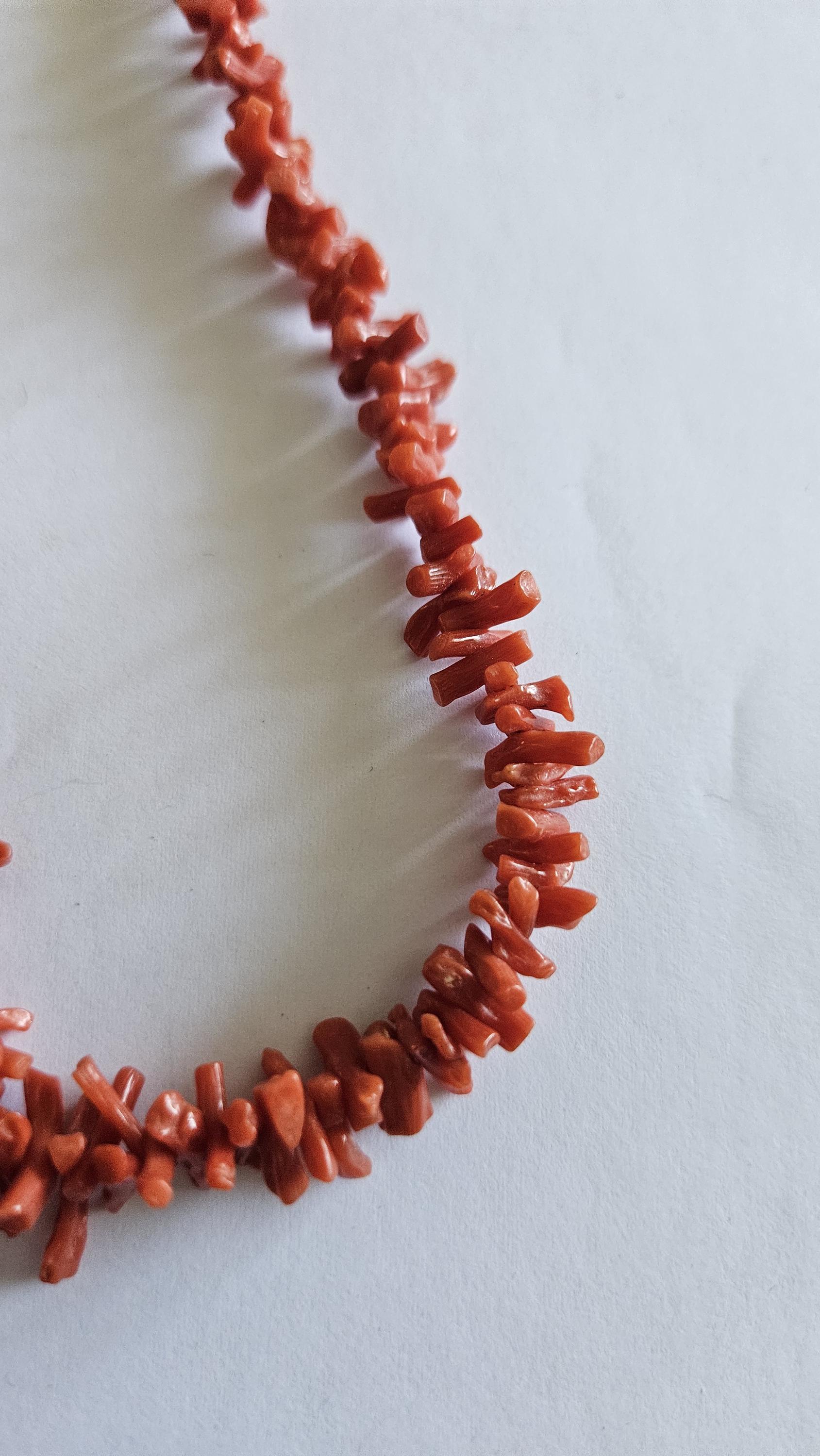 Collier Ancien En Perles De Corail Rouge/orange Naturel - Occasion - Bijou Ethnique/vintage