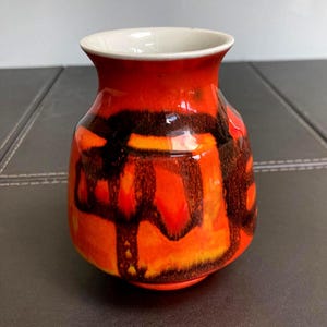 1960-70-talet Poole Pottery handgjuten och handmålad form 31 Delphis vas
