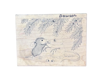 House Mouse Stampa Rosa Making a Snowman Christmas Winter Rubber Stamp