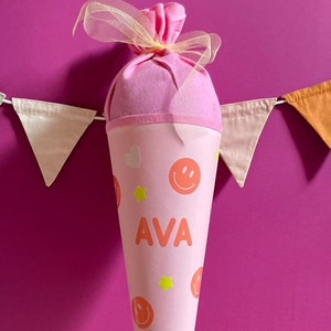 Personalisierte Schultüte mit Namen Einschulung Schule Schulanfang Schulkind Mädchen Smiley Rosa 70cm
