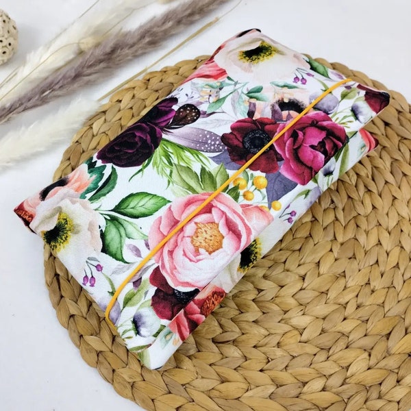 Windeltaschen to go wickeltasche baby wickeln Windeln wechseln unterwegs wasserabweisend Blumen