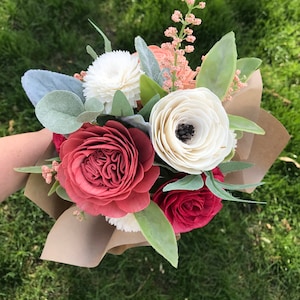 Wood flower bouquet, sola wood flower centerpiece, spring centerpiece, ranunculus bouquet, birthday gift, wooden flowers, anemone bouquet