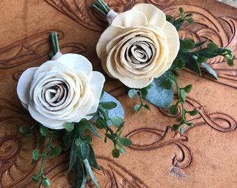 Sola wood flower boutonniere, champagne boutonniere, pin on grooms lapel flower, wood wedding flowers, ivory boutineer, gold