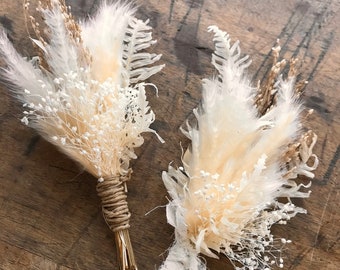 Boho boutonniere, wedding flowers, Calliope collection, lapel flower, pampas grass, ivory, natural, groom's pin on, groomsmen bootineer