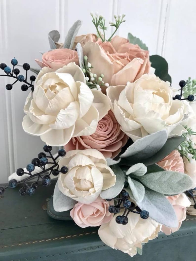 blush pink flower bouquet