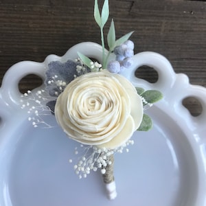 Sola wood flower boutonniere, lilac wood flower boutineer, pin on mens flower, lavender grooms lapel flower, wood wedding flowers