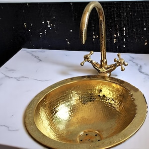 Handmade Hammered Brass Faucet: Vintage Style Kitchen & Bath Tap