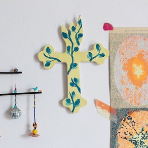 Handpainted Ceramic cross, Decorative wall piece made in Italy,ceramic decoration piece image 3