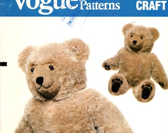 Vogue 569 LINDA CARR 23" Fur Pile Stuffed Bear UNCUT Factory Folds