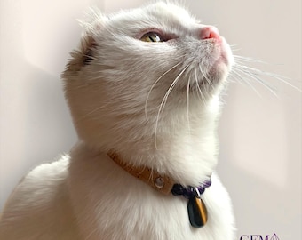 Necklace for restless, hyperactive, destructive cats • Crystal healing • Pet jewelry • Natural crystals and semi-precious stones • Gift/Christmas