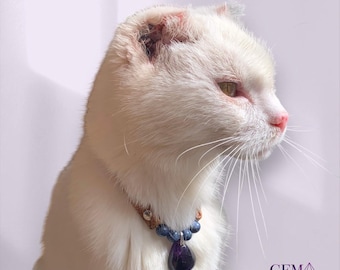 Collar for stressed, fearful, hypersensitive, traumatized cats • Crystal healing • Pet wellness • Natural semi-precious stones • Gift