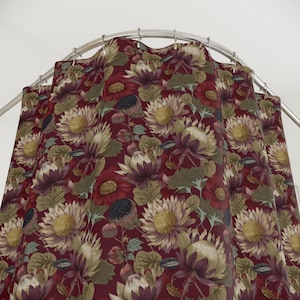 Autumn Floral Shower Curtain: Botanical Bathroom Decor