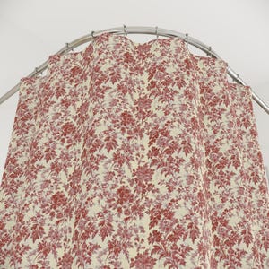 Floral Toile Shower Curtain: Vintage Style Bathroom Decor