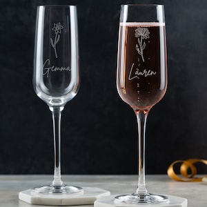 Personalised Birth Flower Champagne Flutes - Personalized Champagne Glass - Unique Birthday Gift for Her - Floral Champagne Flute