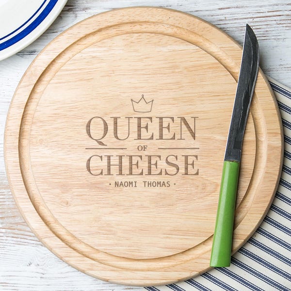 Personalised Engraved 'Queen of Cheese' Wooden Board | Birthday Gift For Sister | Cheese Lovers Gift for Her Women | Foodie Gifts For Friend